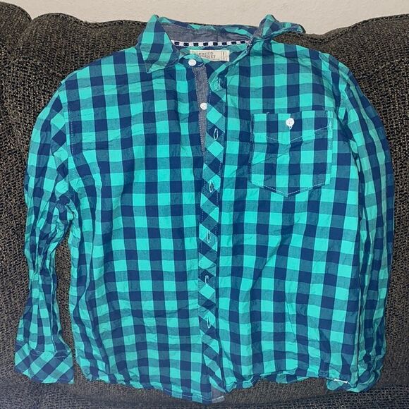 ✨HP✨Free Planet Fennel Checkered Button Down Shirt ✨ - Picture 2 of 6